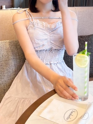 デザインストラップキャミワンピース